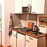 Mit Kochnische Oder Wohnkueche Und Bad * بوخوم