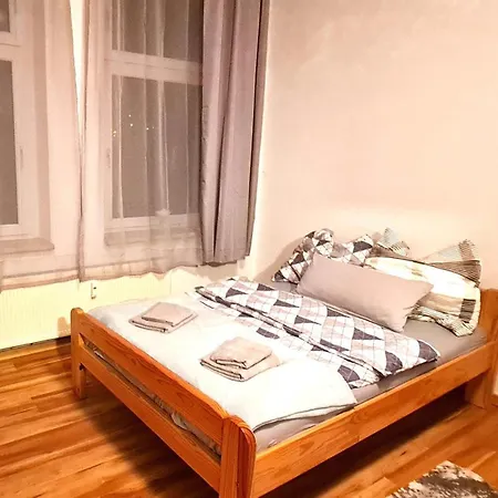 Mit Kochnische Oder Wohnkueche Und Bad Appartement