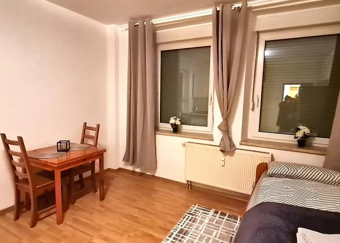 Appartement Mit Kochnische Oder Wohnkueche Und Bad
